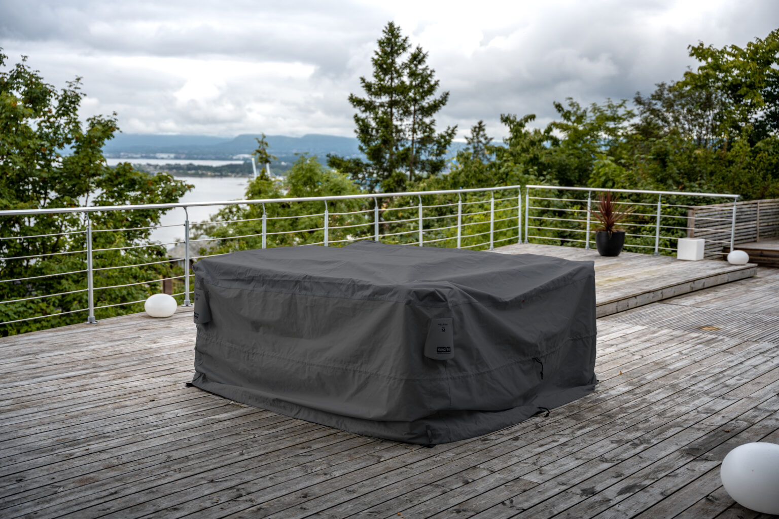 Bag´in Nordic Medium - Mørk grå